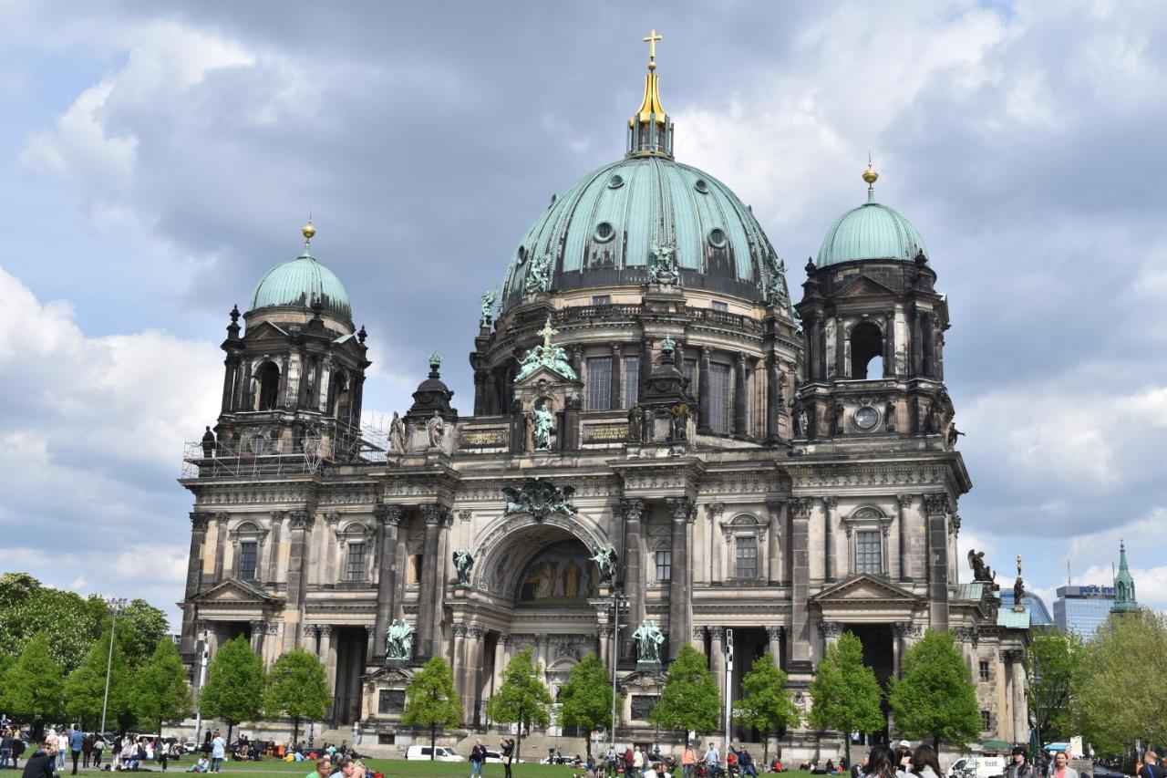 Berlin - Schoenefeld Gruene Wohnung Exteriér fotografie