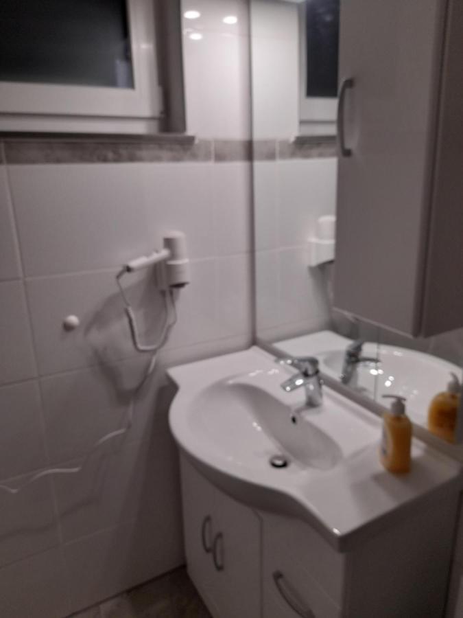 Berlin - Schoenefeld Gruene Wohnung Exteriér fotografie